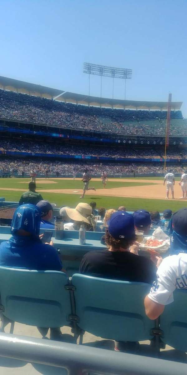 Dodger Stadium, bloc: 26FD, rangée: A, place: 7,8