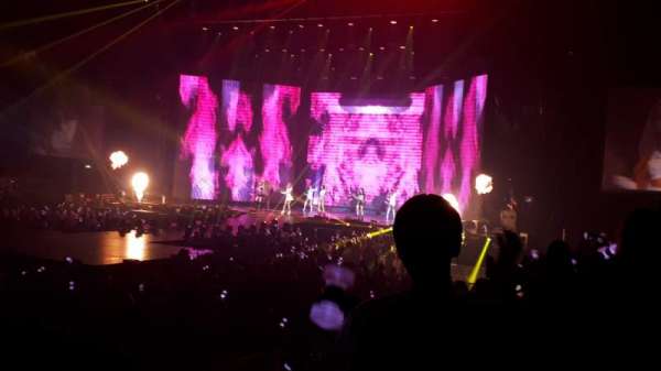 AO Arena, bloc: 113, rangée: H, place: 22