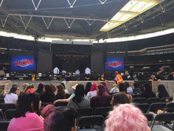 Wembley Stadium, bloc: C4, rangée: H, place: 8