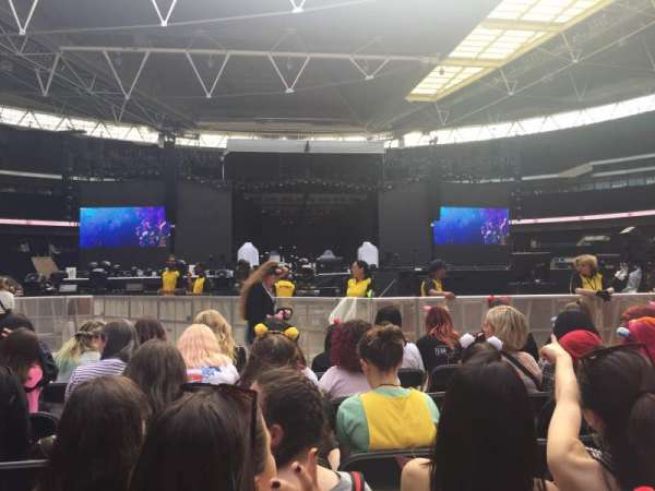 Wembley Stadium, bloc: C4, rangée: F, place: 10