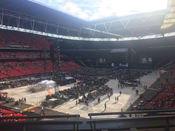 Wembley Stadium, bloc: 209, rangée: 3, place: 180