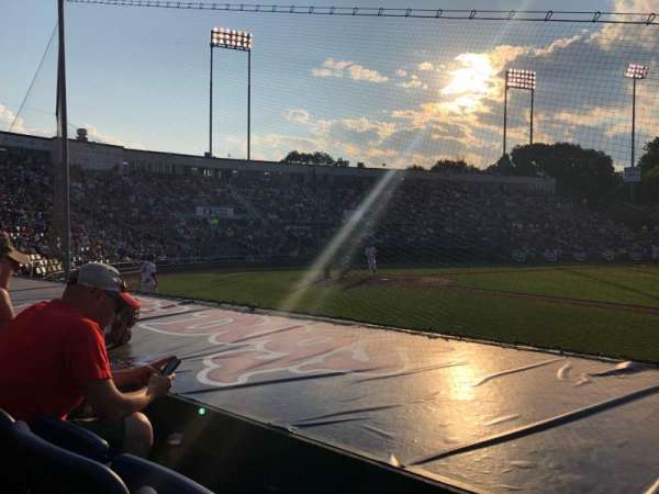 Hadlock Field, bloc: 101, rangée: G, place: 10