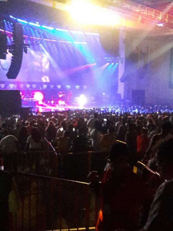 Truliant Amphitheater, bloc: 9, rangée: G, place: 1