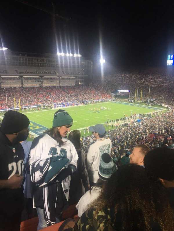 Los Angeles Memorial Coliseum, bloc: 321, rangée: 17, place: 4 and 5
