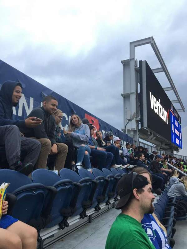 Lumen Field, bloc: 324, rangée: CC, place: 1-2