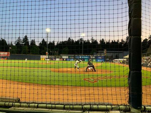 Nat Bailey Stadium, bloc: K, rangée: 2, place: 1