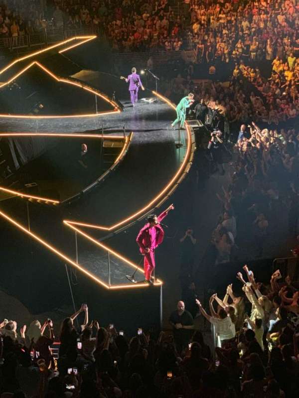 Capital One Arena, bloc: 227, rangée: B, place: 6
