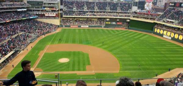 Target Field, bloc: 309, rangée: 6, place: 17