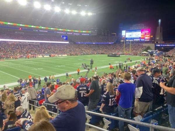Gillette Stadium, bloc: 115, rangée: 20, place: 3