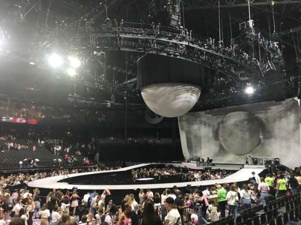 AFAS Dome, bloc: 115, rangée: 17, place: 7
