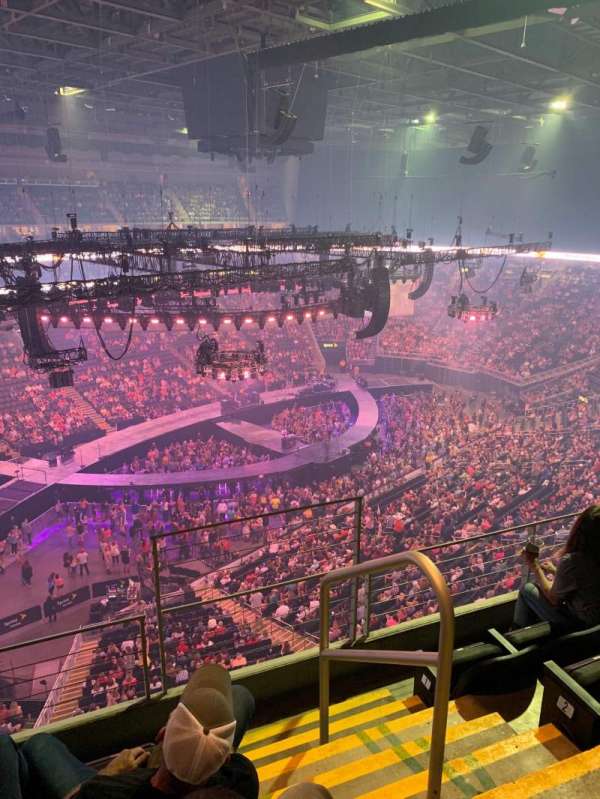 T-Mobile Center, bloc: 212, rangée: 4, place: 1