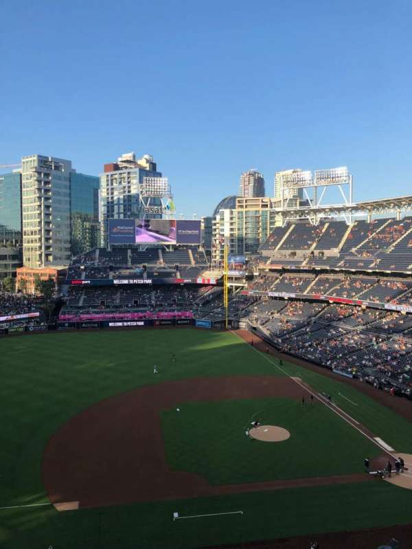 Petco Park, bloc: 312, rangée: 3, place: 5