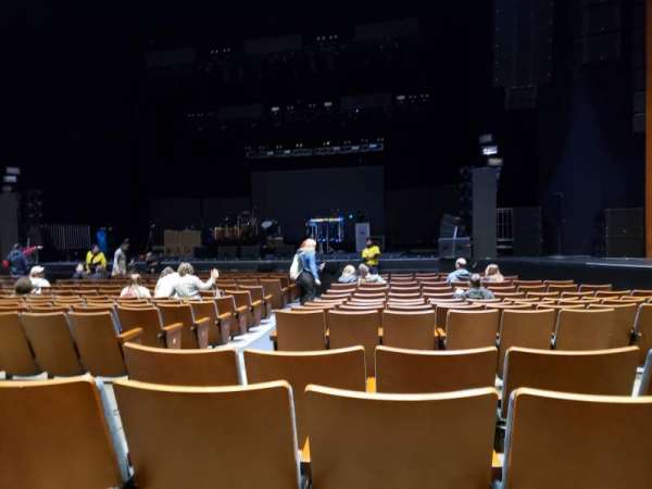 Meridian Hall, bloc: Orchestra 8, rangée: D, place: 63