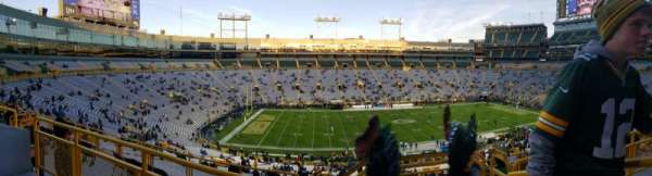 Lambeau Field, bloc: 320, rangée: 3, place: 2