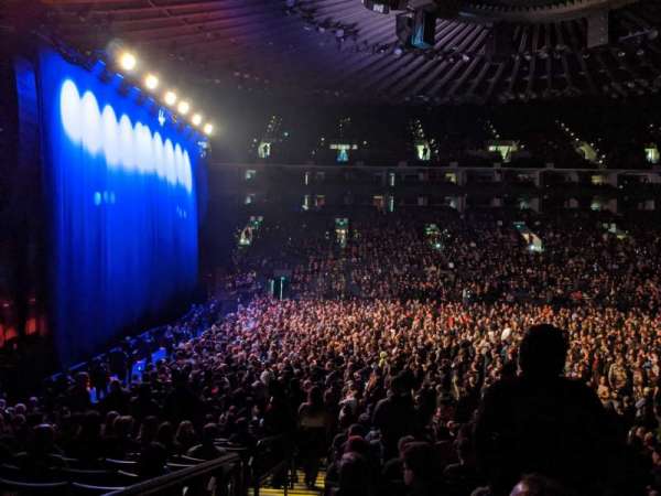 Oakland Arena, bloc: 115, rangée: 13, place: 16
