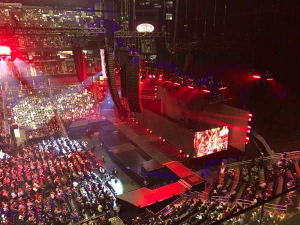 State Farm Arena, bloc: 208, rangée: B, place: 18