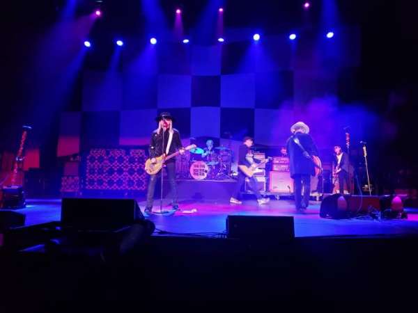 Capitol Center for the Arts, bloc: Orch-Center, rangée: C, place: 104