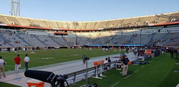 Scott Stadium, bloc: 128, rangée: B, place: 1