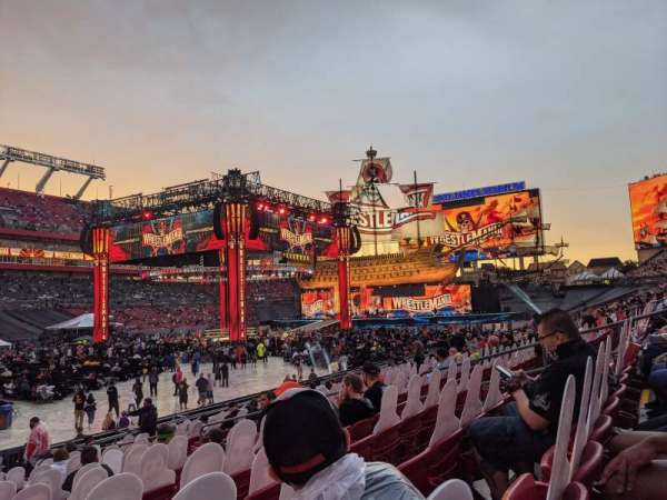 Raymond James Stadium, bloc: 131, rangée: R, place: 8