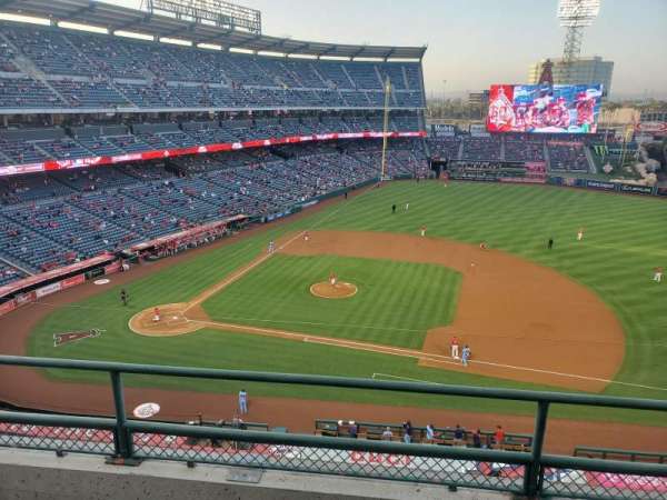 Angel Stadium, bloc: 425, rangée: C, place: 17