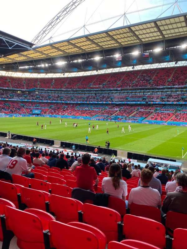 Wembley Stadium, bloc: 118, rangée: 27, place: 202