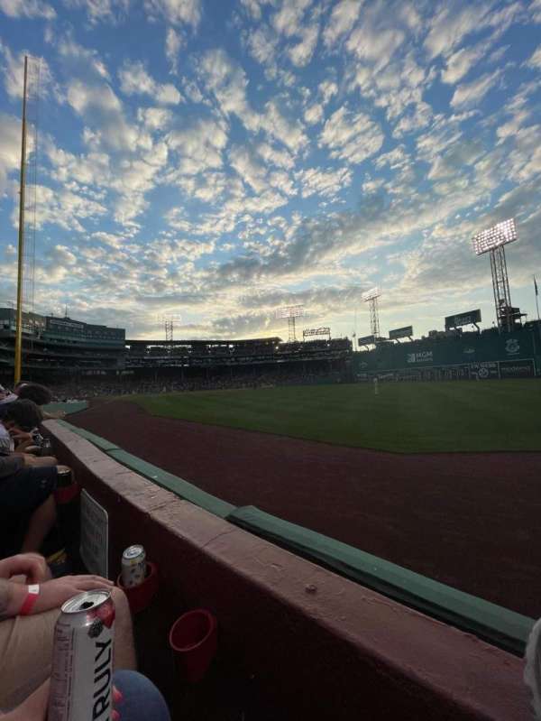 Fenway Park, bloc: Right Field Box 3, rangée: F, place: 13