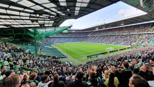 Celtic Park, bloc: 118, rangée: JJ, place: 25
