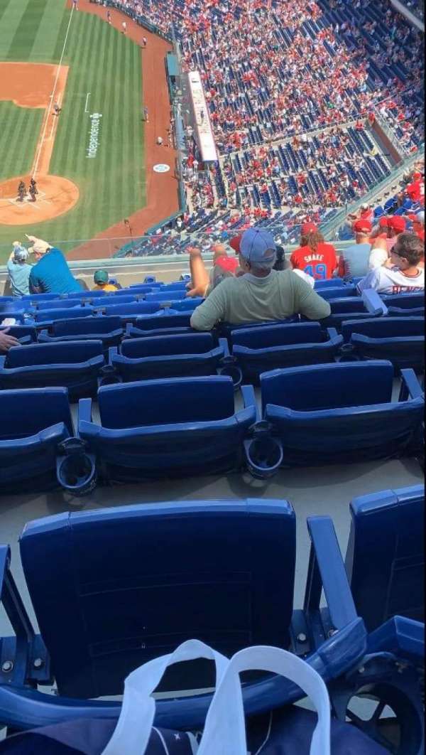 Citizens Bank Park, bloc: 423, rangée: 9, place: 15