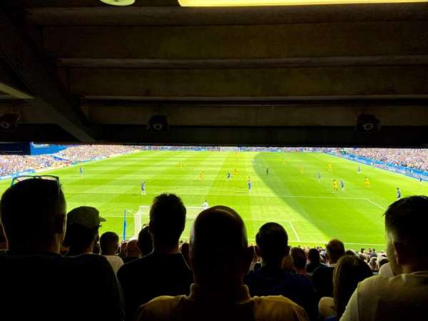 Stamford Bridge, bloc: Matthew Harding Lower 12, rangée: GG, place: 70