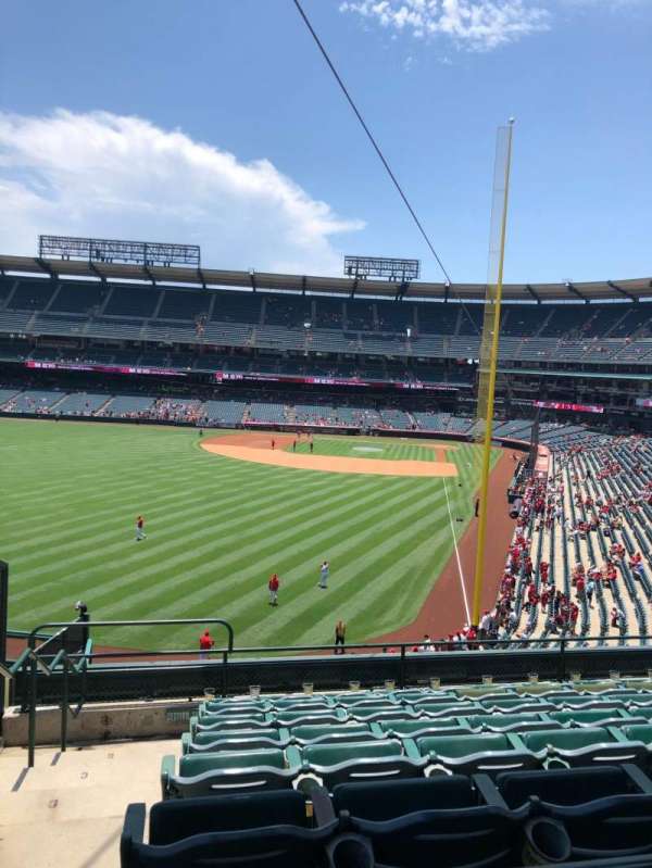 Angel Stadium, bloc: 301