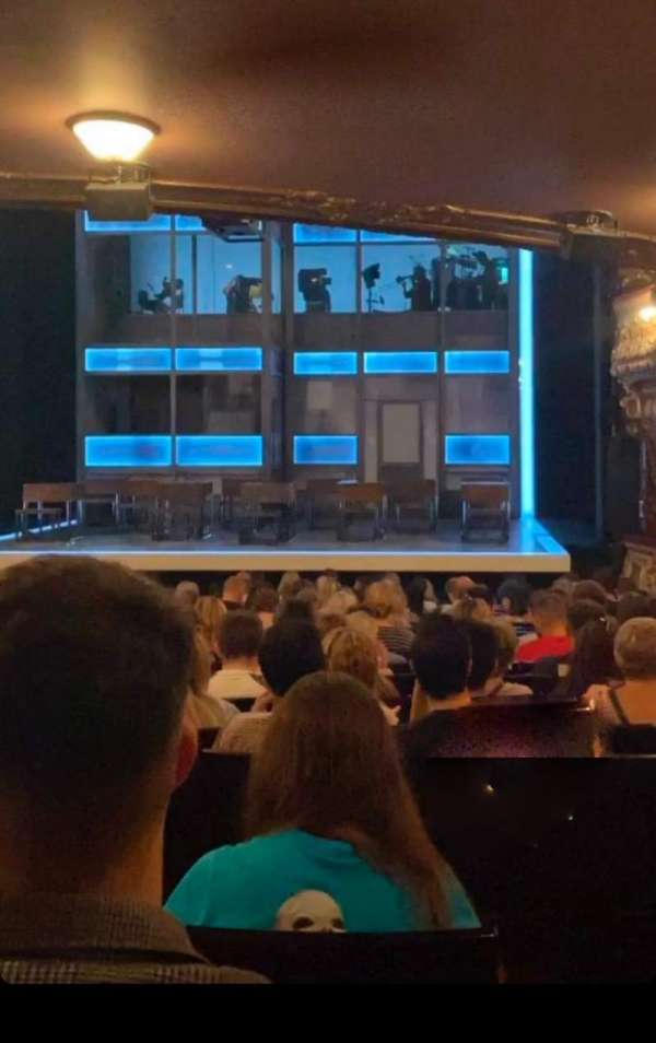 Apollo Theatre, bloc: Stalls, rangée: X, place: 8