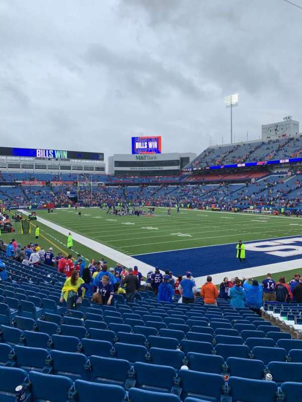 Highmark Stadium, bloc: 105, rangée: 20, place: 5
