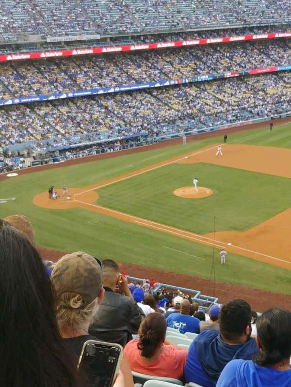 Dodger Stadium, bloc: 28RS, rangée: T, place: 19