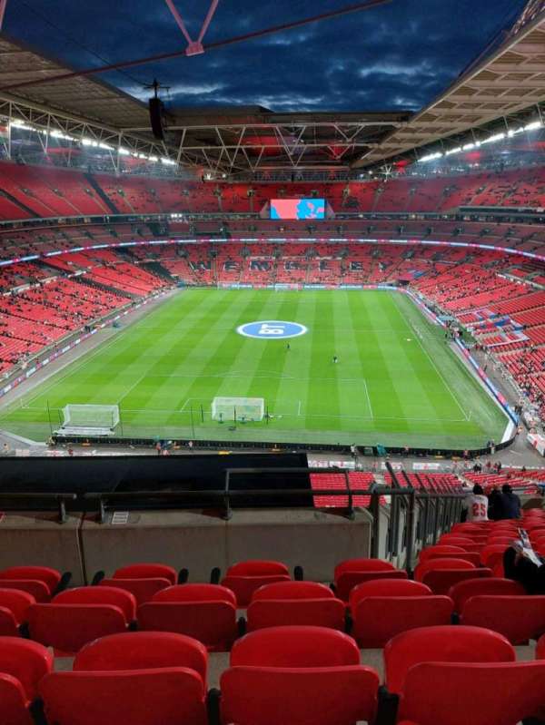 Wembley Stadium, bloc: 513, rangée: 16, place: 367