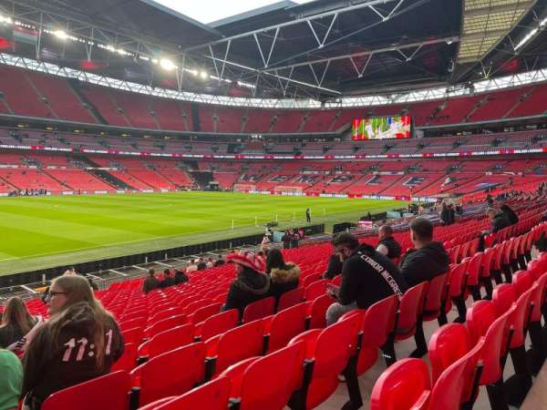 Wembley Stadium, bloc: 104, rangée: 25, place: 42/41