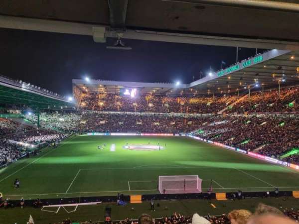 Celtic Park, bloc: 115, rangée: PP, place: 25