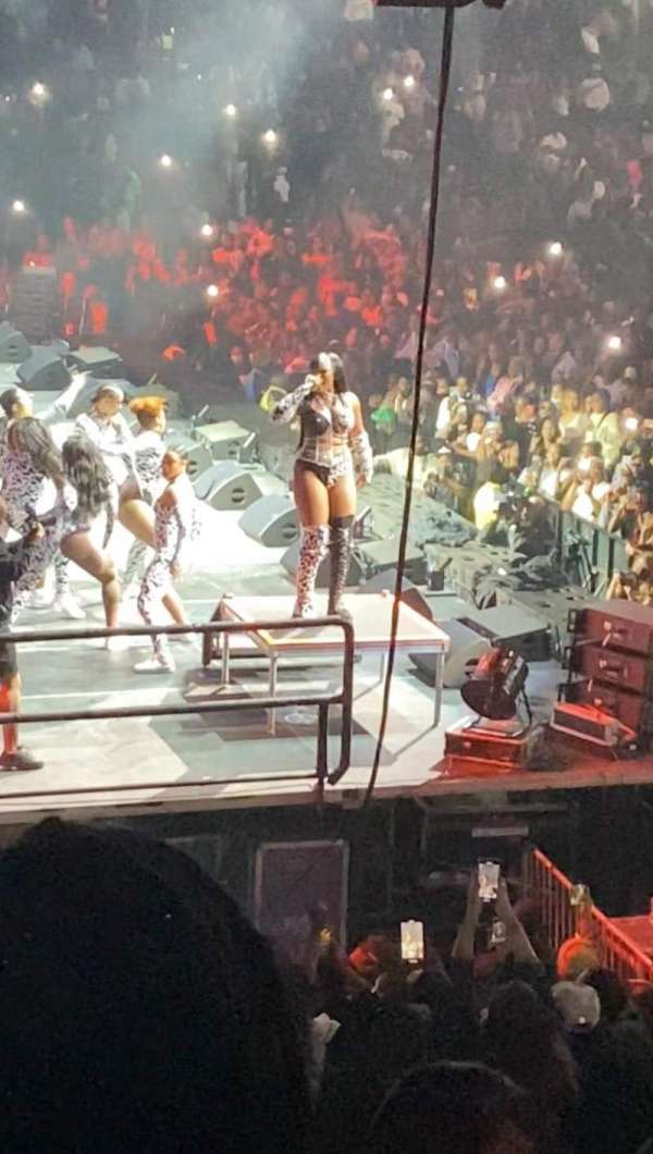 Xfinity Mobile Arena, bloc: 122, rangée: 18, place: 10