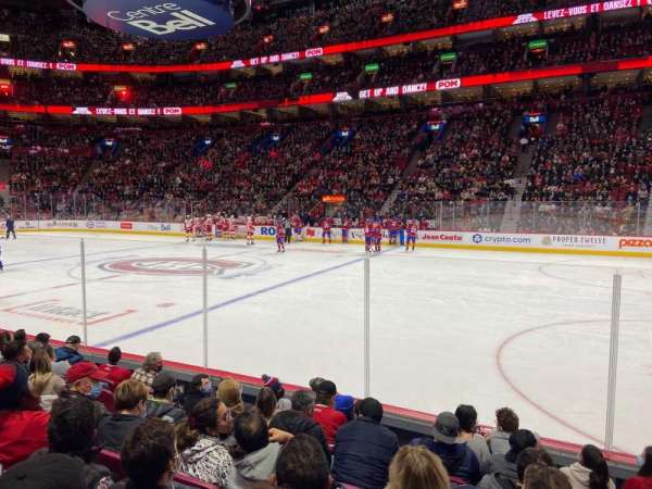 Centre Bell, bloc: 111, rangée: A, place: 8