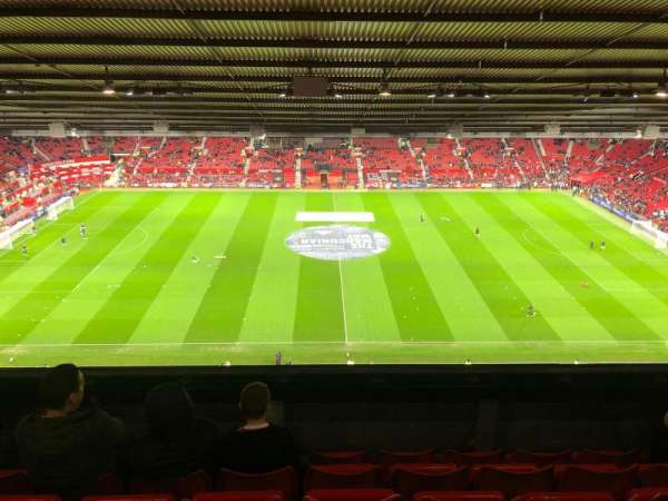 Old Trafford, bloc: N4404, rangée: 6, place: 131