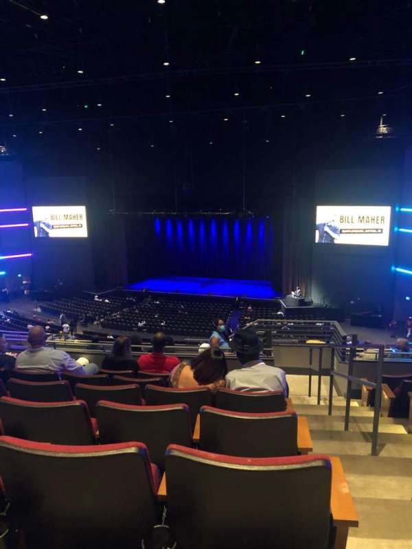 Smart Financial Centre, bloc: 206, rangée: L, place: 21