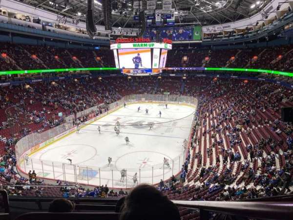 Rogers Arena, bloc: 314, rangée: 4, place: 2
