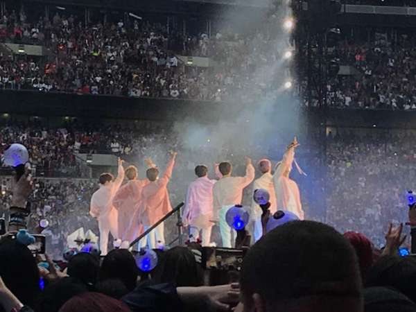 Wembley Stadium, bloc: A6, rangée: D, place: 17