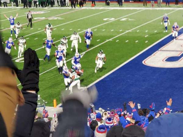 Highmark Stadium, bloc: 129, rangée: 32, place: 8