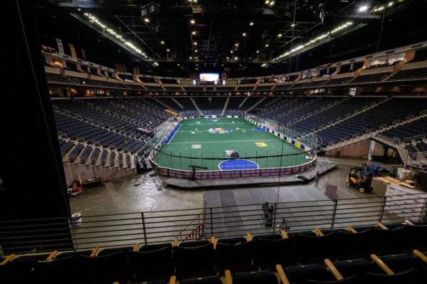 Gas South Arena, bloc: 111, rangée: X, place: 10