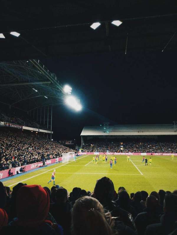 Selhurst Park, bloc: AW-Y, rangée: 20, place: 205