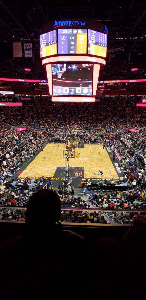 Kia Center, bloc: 110A, rangée: 24, place: 5