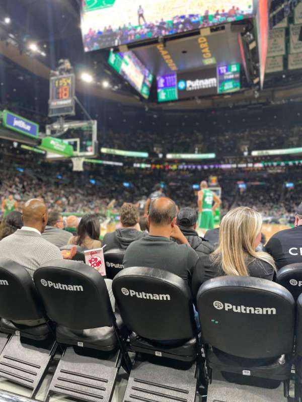 TD Garden, bloc: 17, rangée: A, place: 5