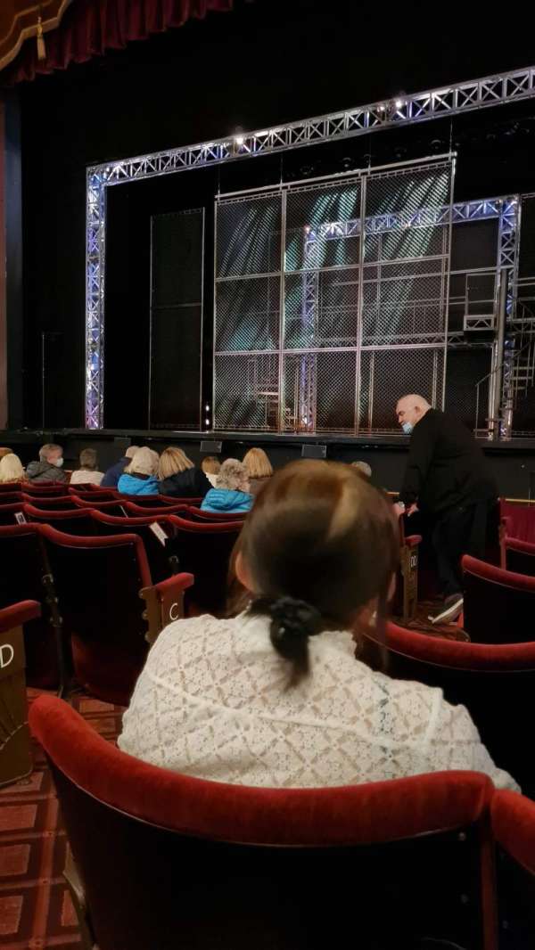 Liverpool Empire, bloc: Stalls, rangée: F, place: 17