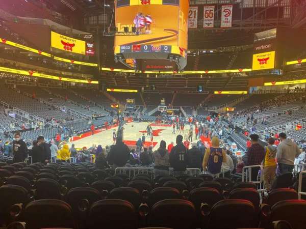 State Farm Arena, bloc: 102, rangée: H, place: 5-6