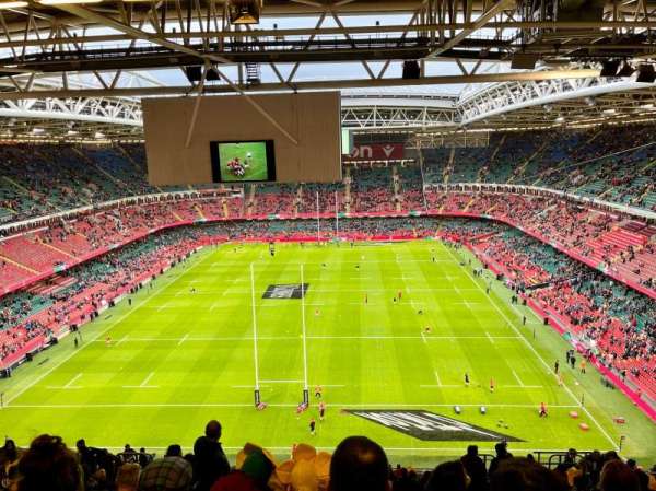 Principality Stadium, bloc: U19, rangée: 27, place: 19